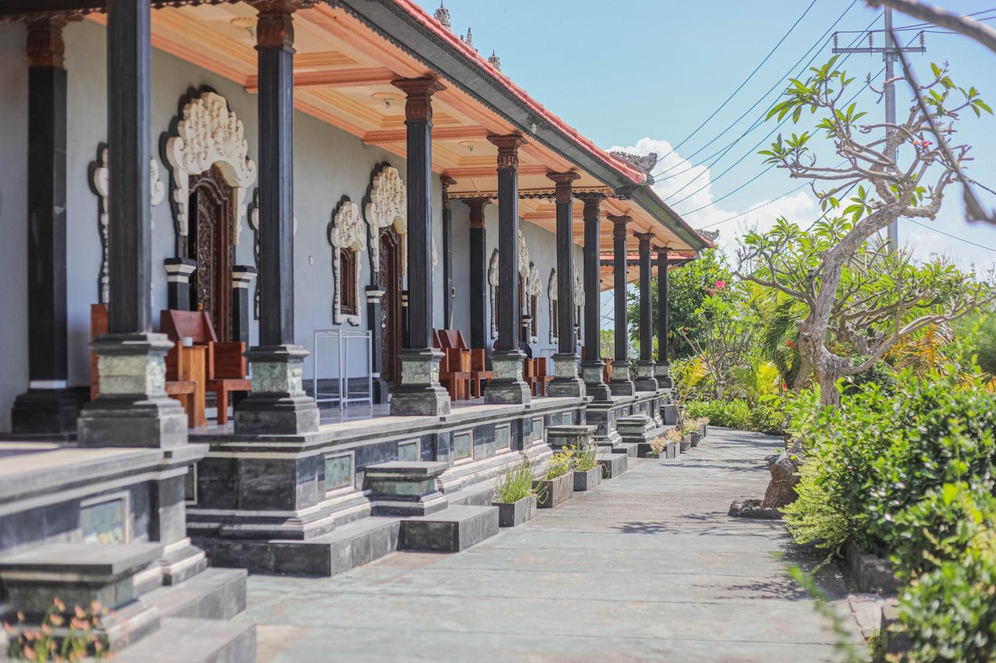 Manta Cottages With Sea View Batununggul Exterior photo